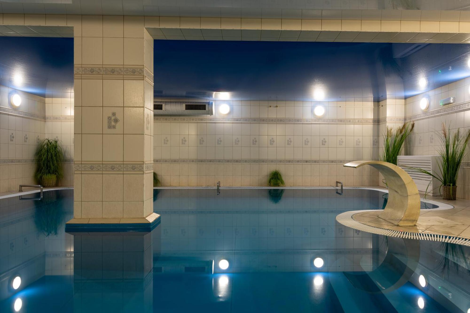 Hotel Wodnik Twoj Hotel Z Widokiem Na Morze Ustronie Morskie Exteriör bild