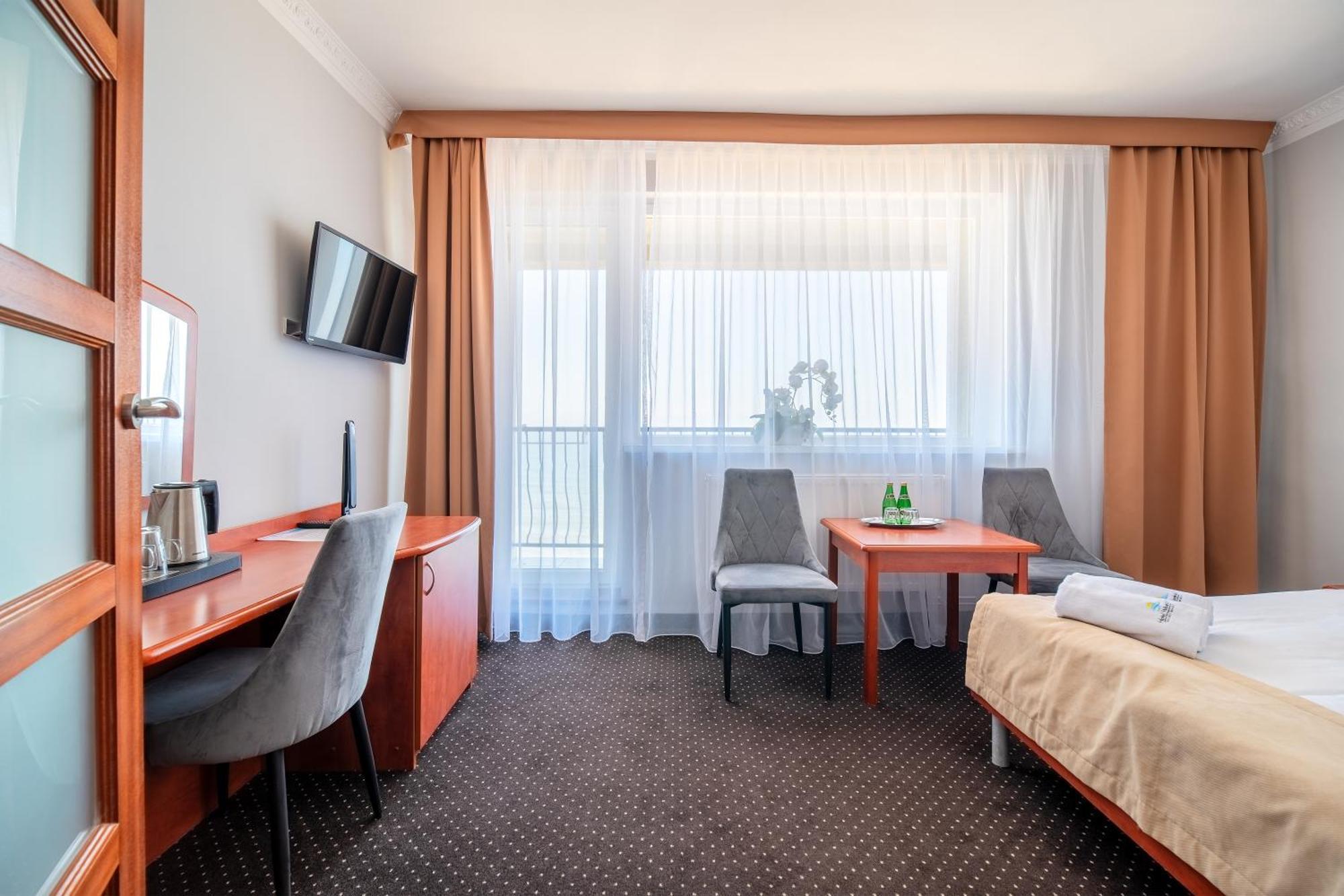 Hotel Wodnik Twoj Hotel Z Widokiem Na Morze Ustronie Morskie Exteriör bild